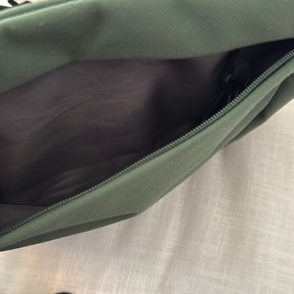 Robic Green Waist Bag - Picture 5 of 11